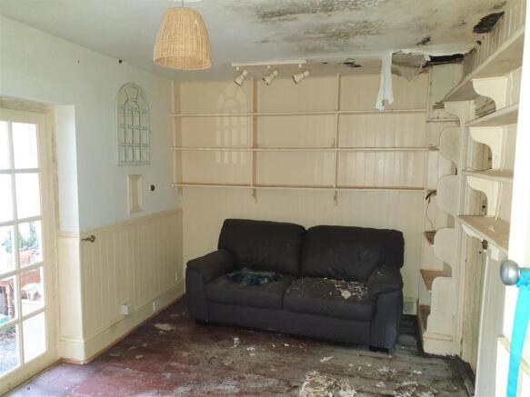 Magpies - Family Room.jpg