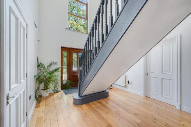 7 bed Detached for sale Image 11
