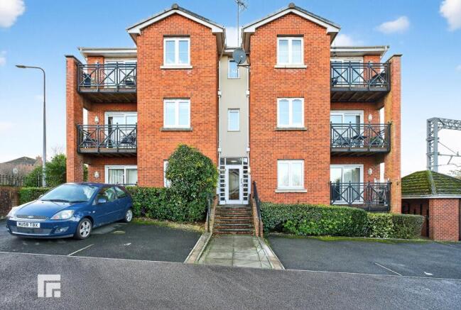 1-bed flat on De Clare Drive, Radyr, CF15, £140,000