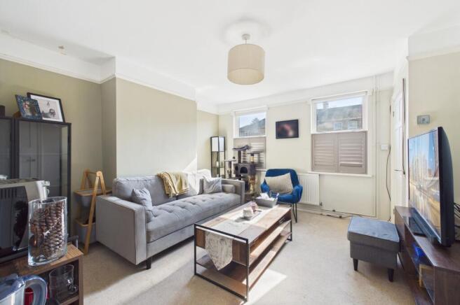 CAM03259G0-PR0258-STILL004