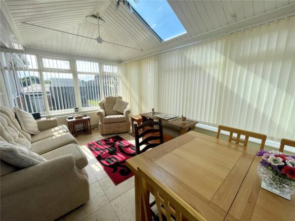 3 bed Bungalow for sale Image 7