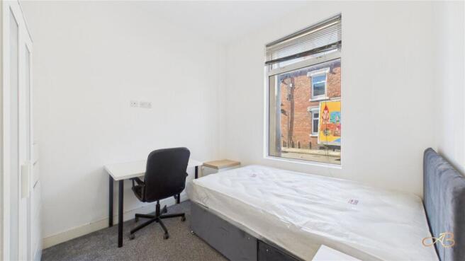 3 bed House to rent Image 8