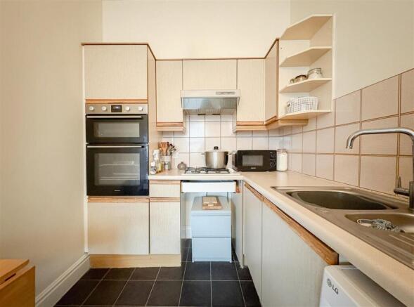 Kitchen / Living Room