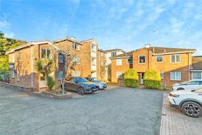 Flat 24, Hayes Court, Totnes Road, Paignton TQ3 3RZ