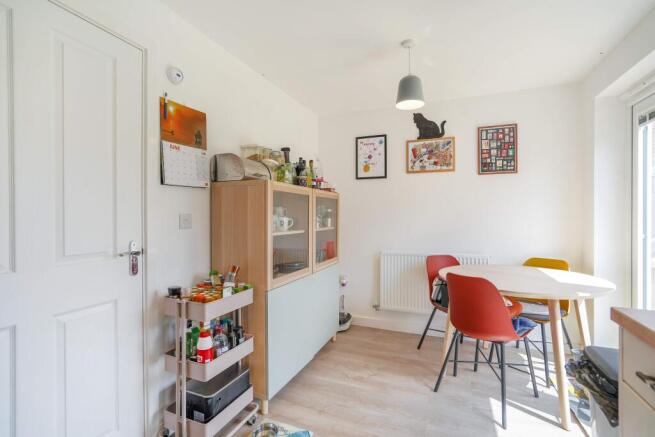 2 bed Semi-Detached for sale Image 5