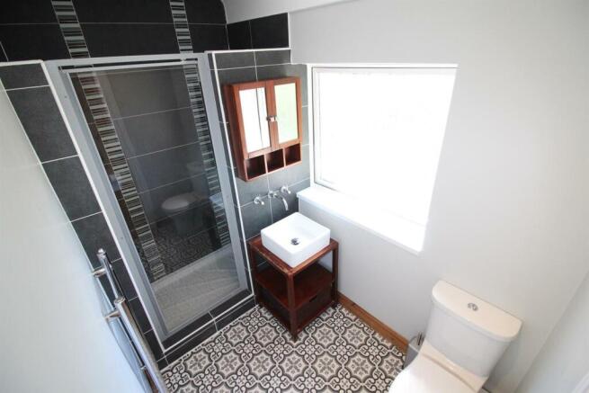 Shower Room.JPG