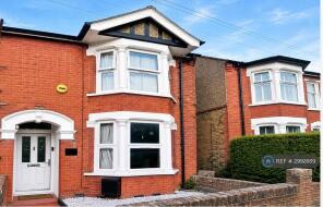 2b, Melrose Road, Pinner HA5 5RA