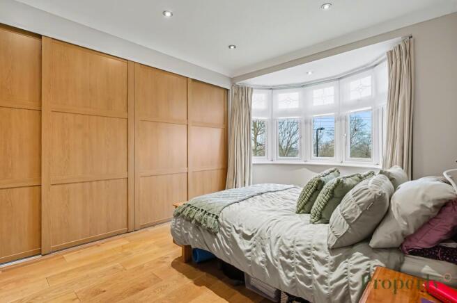 Shaftesbury Road, London, E4 photo 4