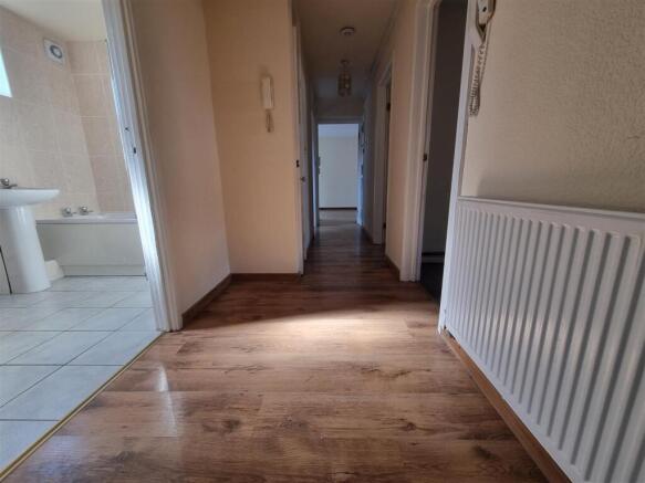 HALLWAY.jpg