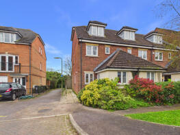 18, Walker Place, Southampton SO31 4BL