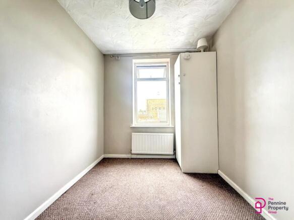 3 bed Terraced to rent Image 6