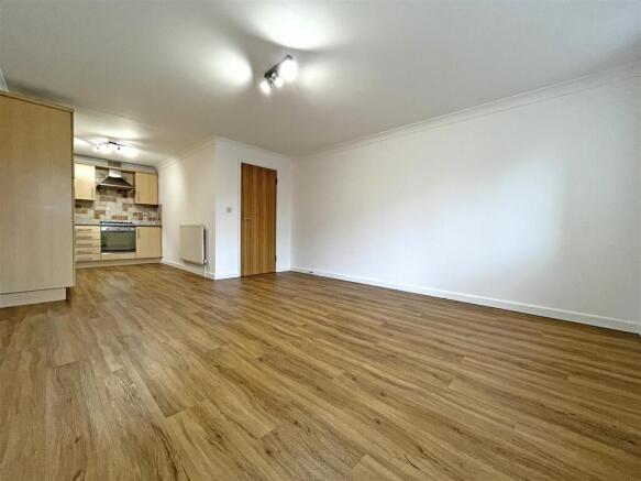 Open Plan Lounge/Kitchen