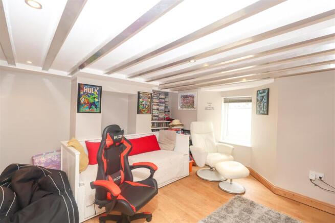 4 bed End of Terrace for sale Image 11