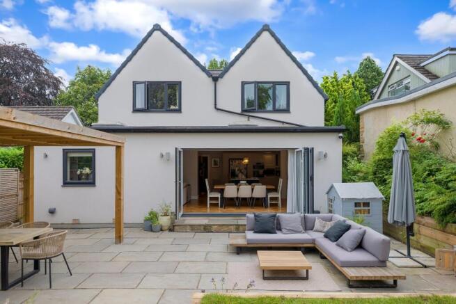 4 bed Detached for sale Image 4
