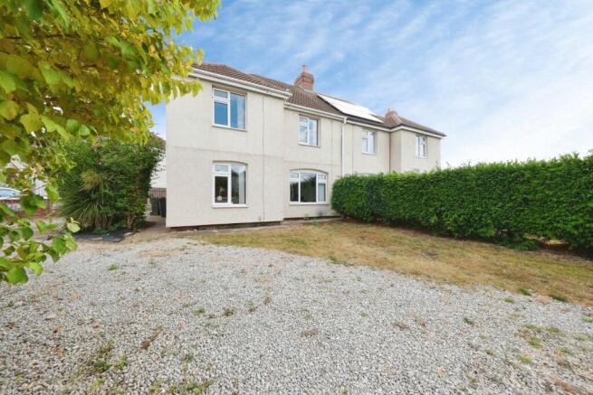 3 bed Semi-Detached for sale Image 4