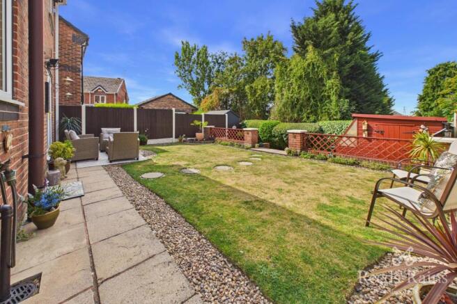 4 bed Detached for sale Image 6