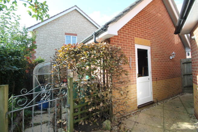 Photo 20