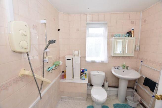 Bathroom Cotta...