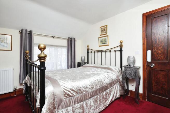 3 bed Terraced for sale Image 7