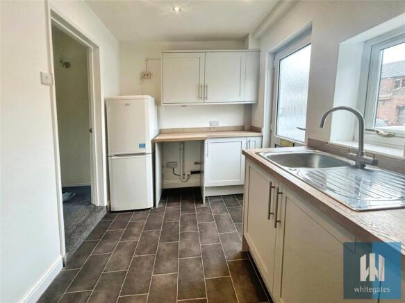 2 bed End of Terrace to rent Image 12