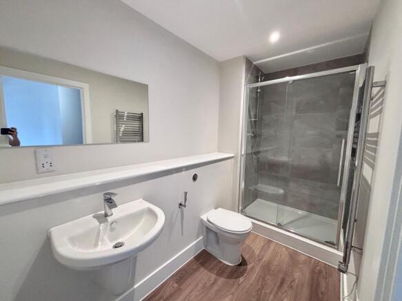 1 bed Apartment to rent Image 4