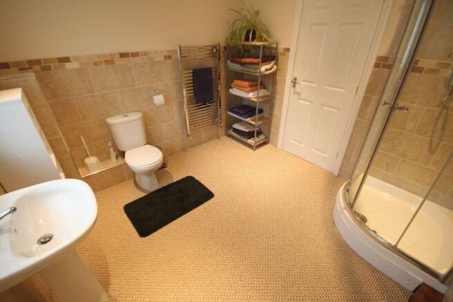 En-Suite Showe...