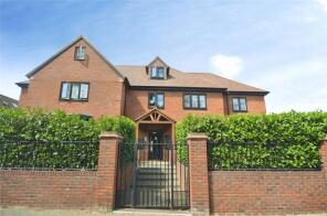 Flat 8, 68, Station Lane, Hornchurch RM12 6NB