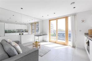 Apartment 509, 15 Cordage House, Cobblestone Square, London E1W 3AS