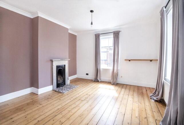 1 bed Terraced to rent Image 4