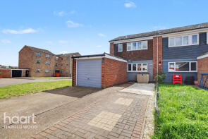 1, Appledore Close, Romford RM3 8DZ