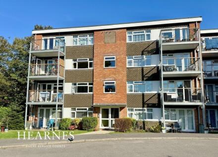 9 Mount Road, Poole, BH14