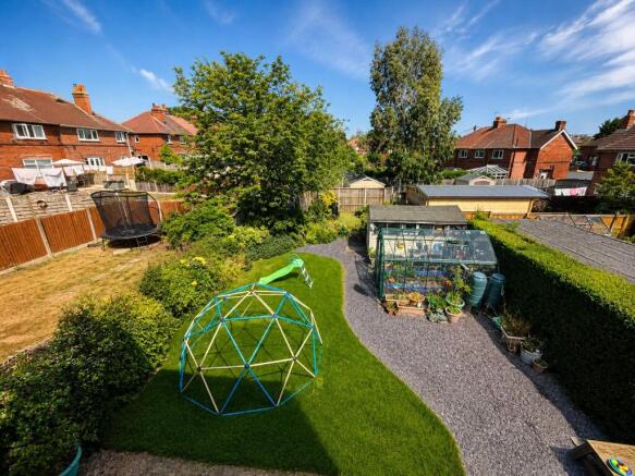 3 bed Semi-Detached for sale Image 10