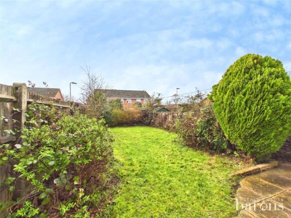 Larkfield, Chineham, Basingstoke, Hampshire, RG24 photo 4