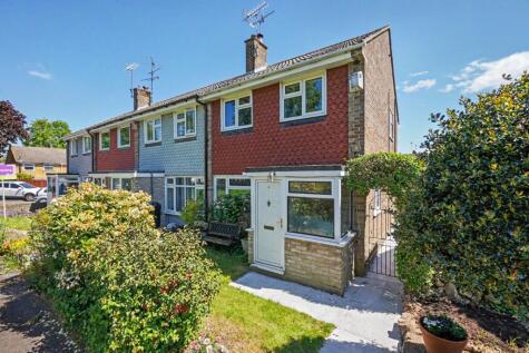 Monmouth Close, Rainham
