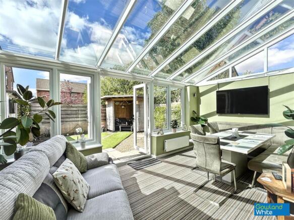 4 bed Detached for sale Image 9