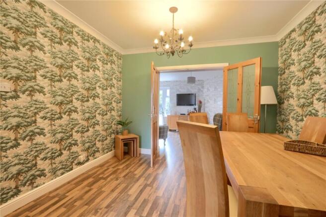3 bed Semi-Detached for sale Image 4