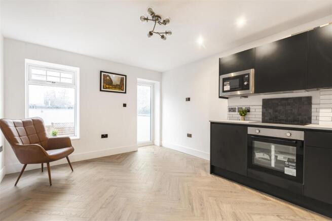 James_anderson-4 hmond_road-sw14____4_.JPG