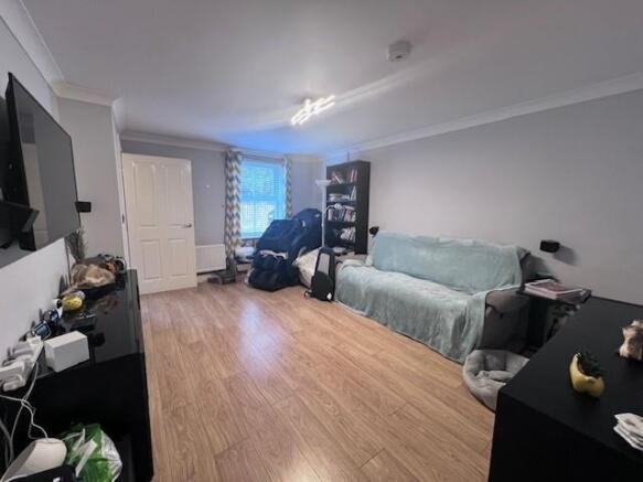 10 Springfield Avenue lounge 1.jpg