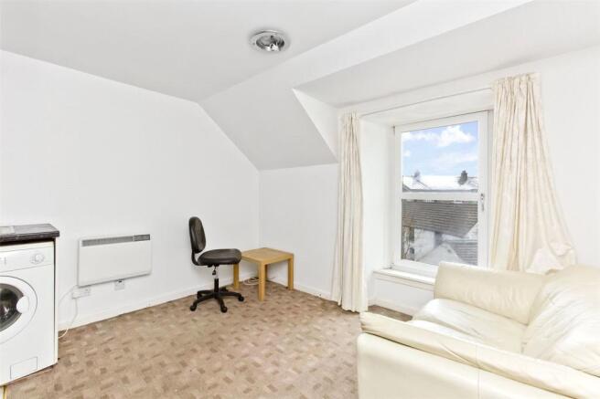 Living Room/Kitchen