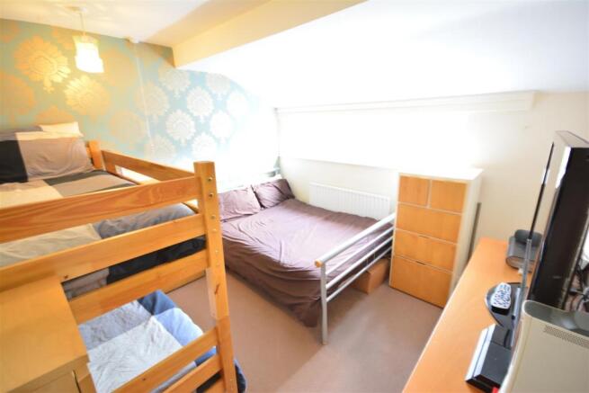 bed1 (2).JPG