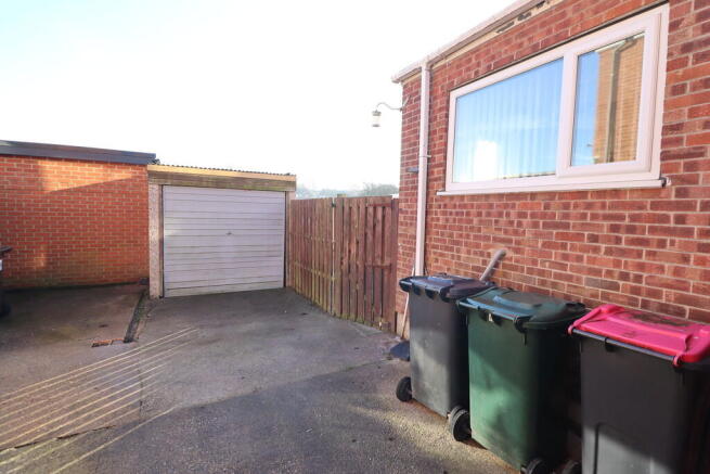 3 bed Detached to rent Image 12