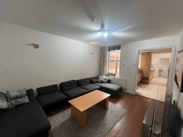 6 Bedroom terraced house - HMO