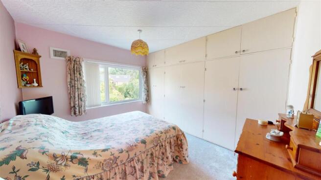 3 bed Semi-Detached for sale Image 9