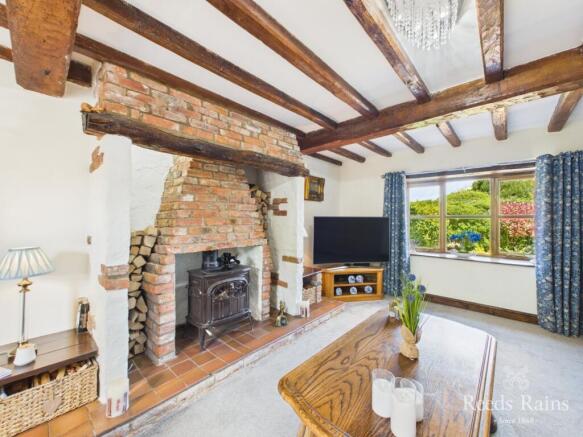 4 bed Detached for sale Image 11