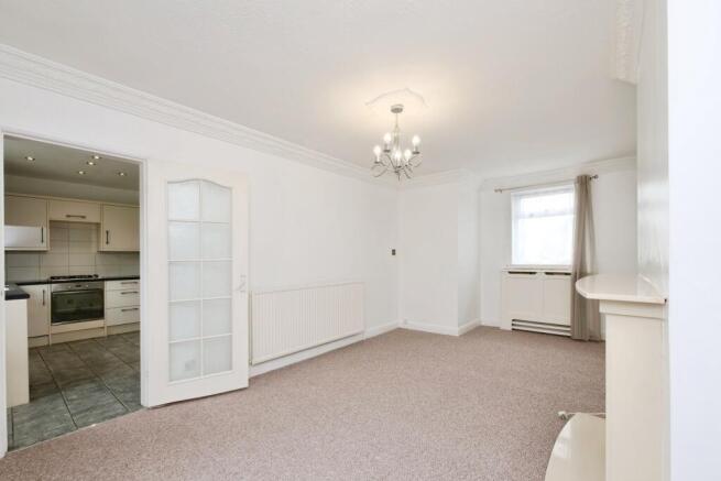 3 bed Terraced for sale Image 6