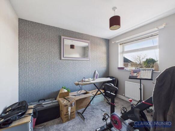 4 bed Semi-Detached for sale Image 9