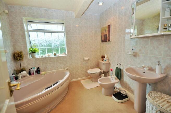 HOUSE BATHROOM