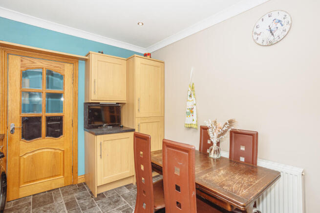 Dine-in Kitchen