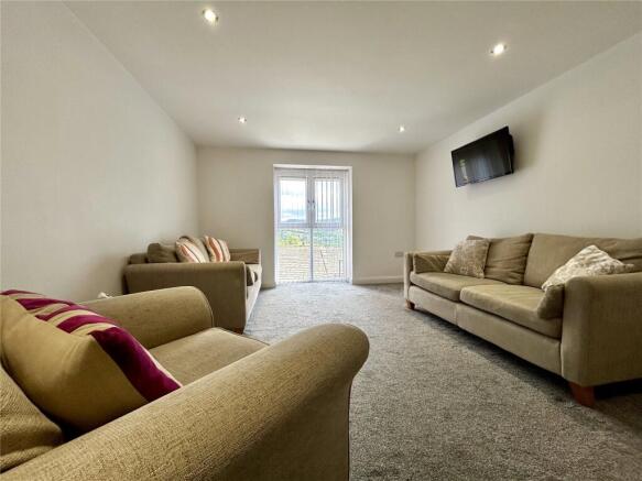 4 bed Town House for sale Image 9