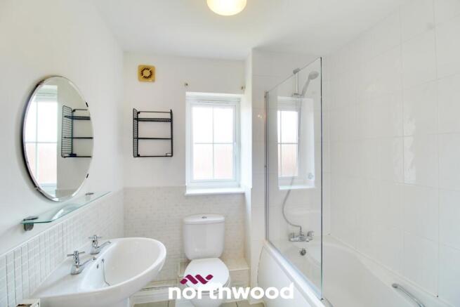 3 bed Apartment for sale Image 5